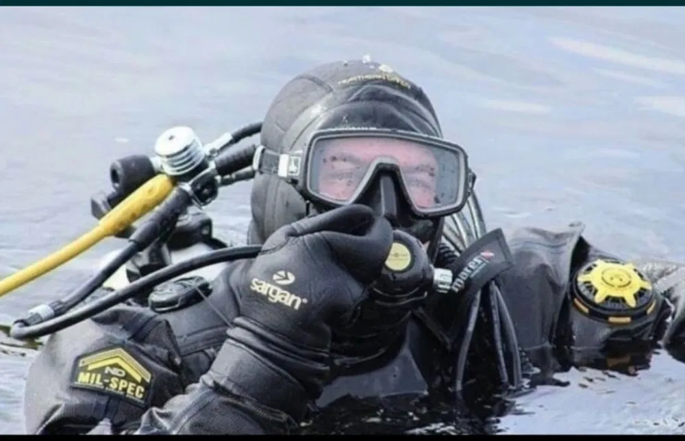 Підводна відеозйомка процесу робіт
